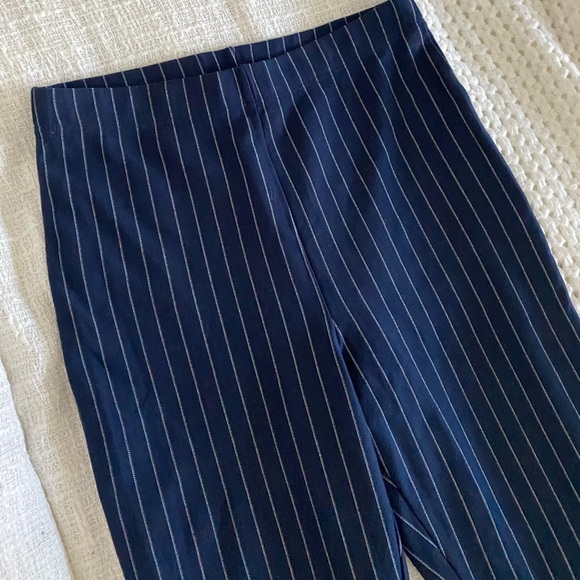 Forever 21 dark blue stripped leggings - Picture 4 of 9